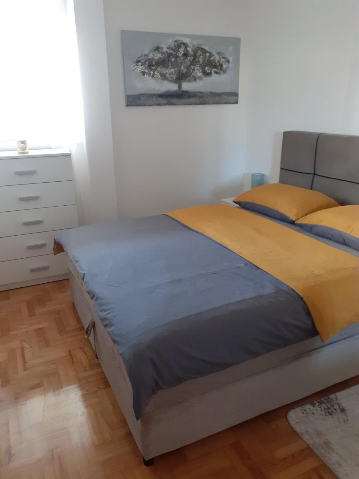 Apartman Pontis Okrug Gornji 트로기르 외부 사진