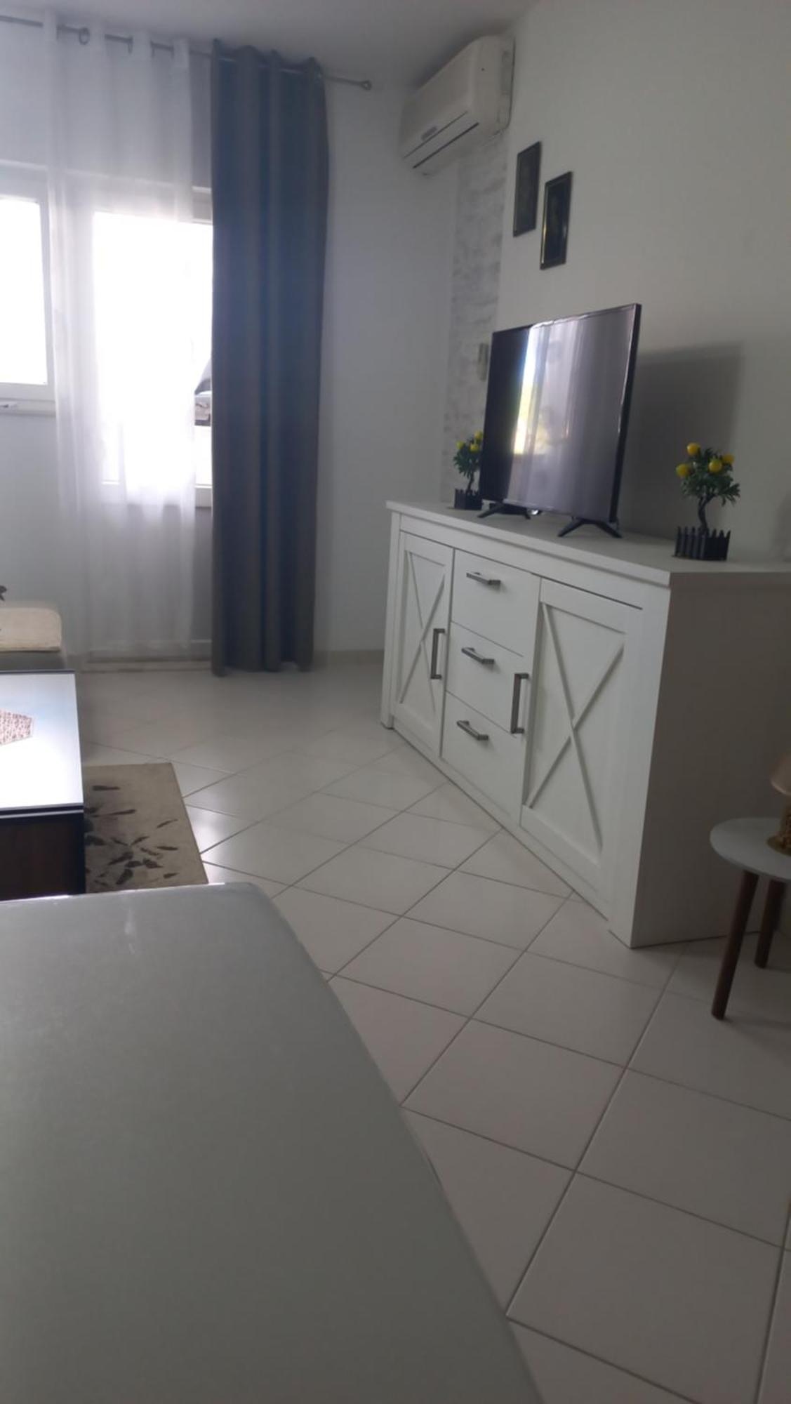Apartman Pontis Okrug Gornji 트로기르 외부 사진